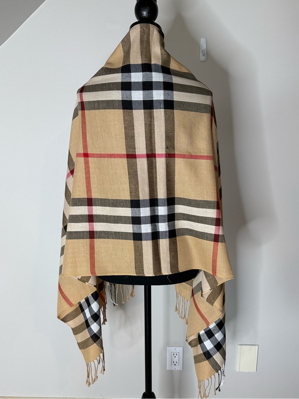 PASHMINA Wool Tan Plaid Scarf Wrap Shawl Burberry Pattern *Flaw - Picture 7 of 11